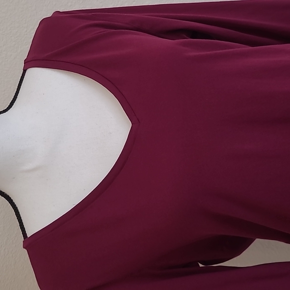 Burgundy V-neck Top L Long Sleeve - Picture 2 of 5